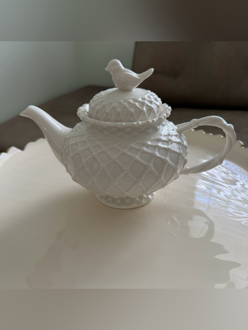 Grace’s Teaware Victorian Bird White Lattice Teapot
